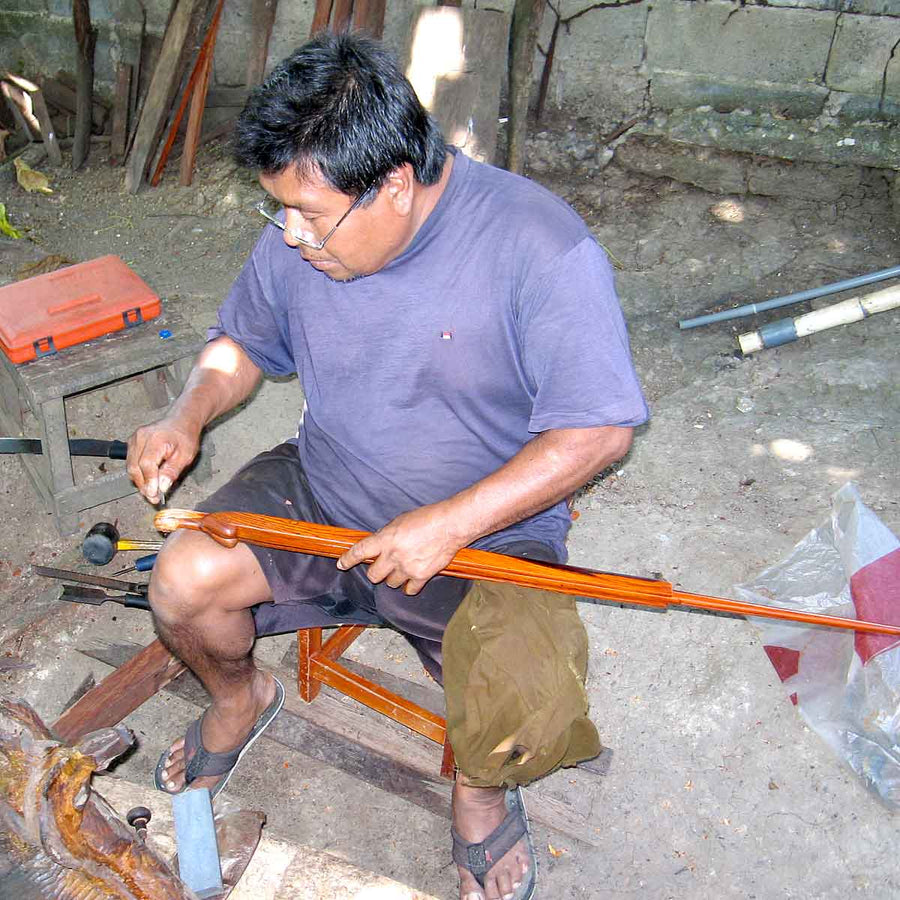 Selerino Cheucarama, Wounaan Master Carver · Aruza