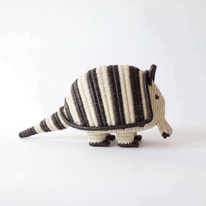 Russet Woven Armadillo - Handmade Embera Art