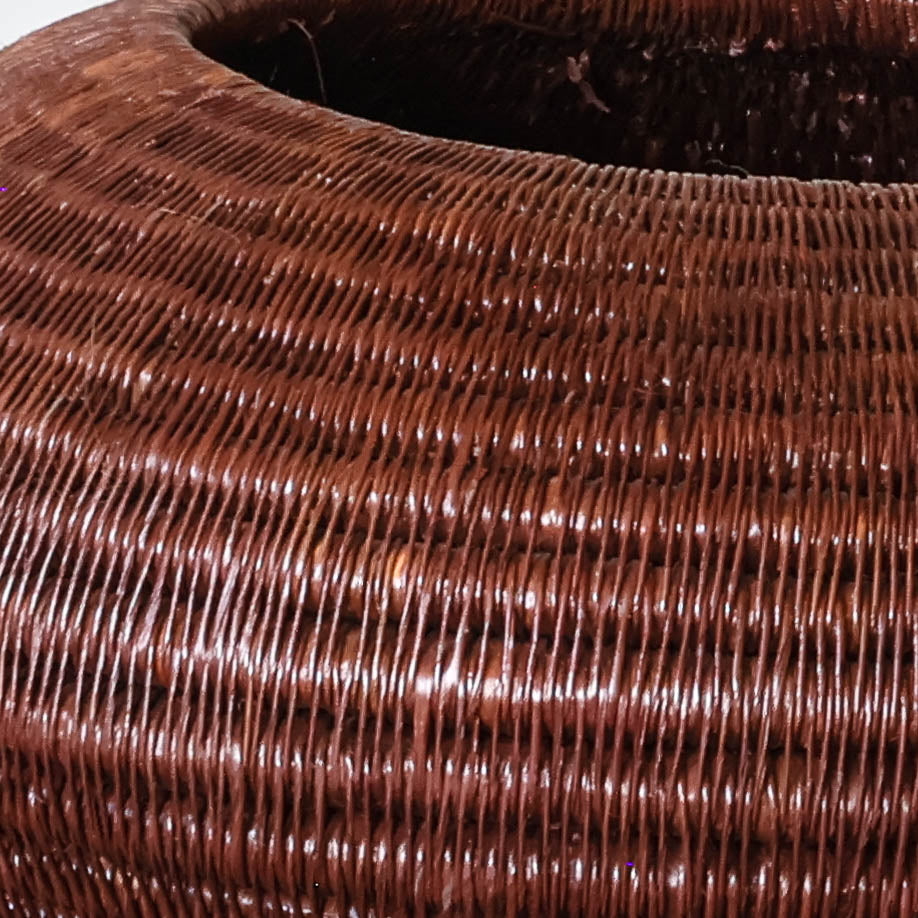 Russet Nest Vessel, one of one werregue basket handwoven by Wounaan weavers in Chocó, Colombia, weave detail