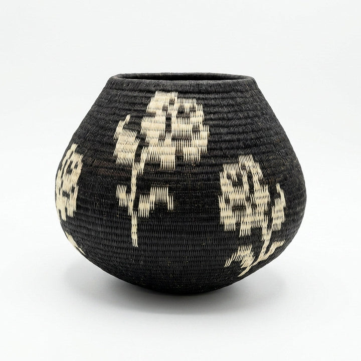 White Rose Vessel, one of one werregue basket handwoven by Wounaan weavers in Chocó, Colombia