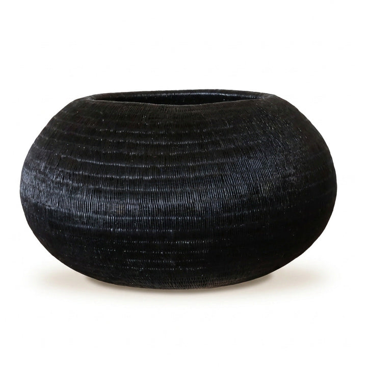 Obsidian Curve Vessel, one of one werregue basket handwoven by Wounaan weavers in Chocó, Colombia