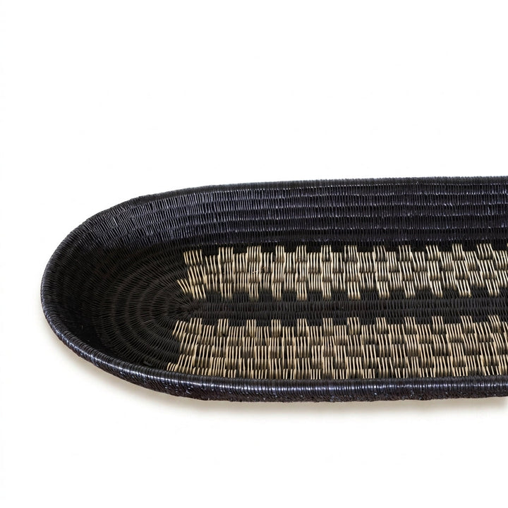 Golden Ribbon Platter, one of one werregue basket handwoven by Wounaan weavers in Chocó, Colombia