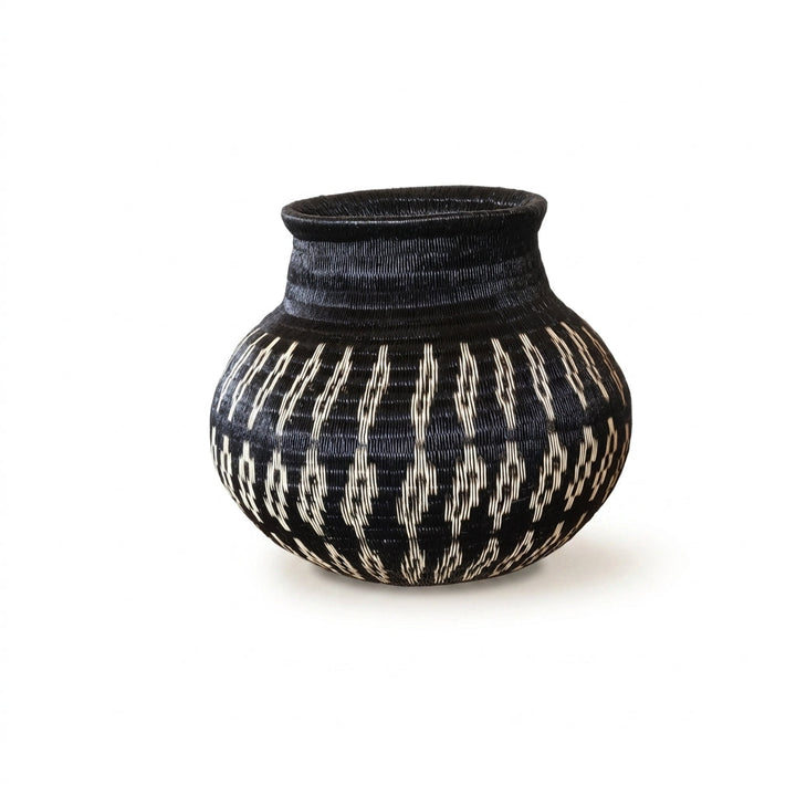 Ivory Chains Basket, one of one werregue basket handwoven by Wounaan weavers in Chocó, Colombia