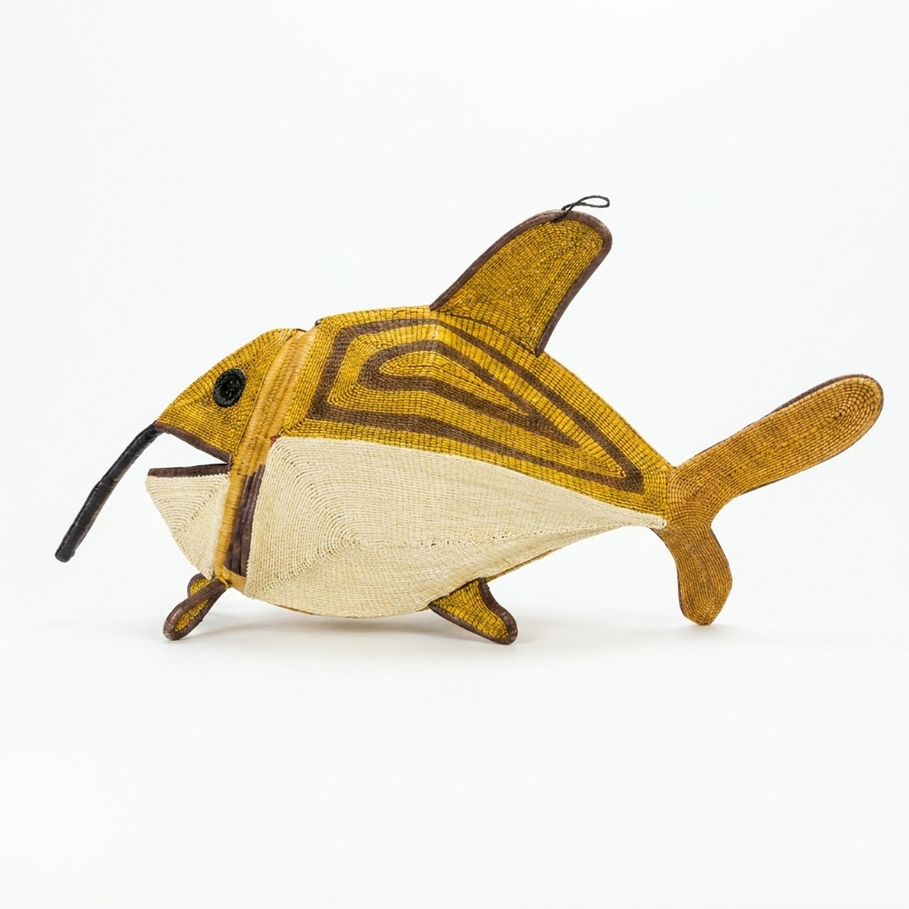 Goldback Woven Fish - Handmade Embera Art