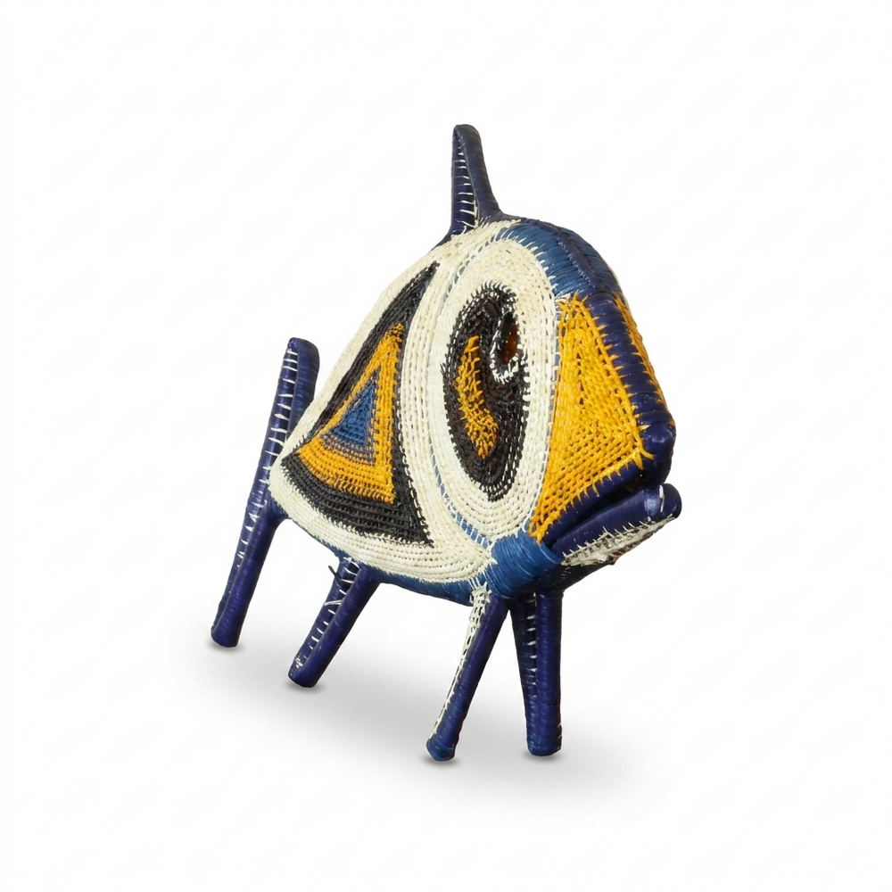 Goldring Eye Woven Fish - Handmade Embera Art