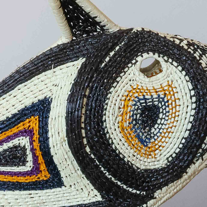 Gold Triangle - Embera Woven Fish detail