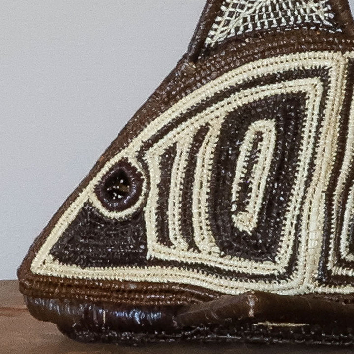 Cream Dart - Embera Woven Fish detail