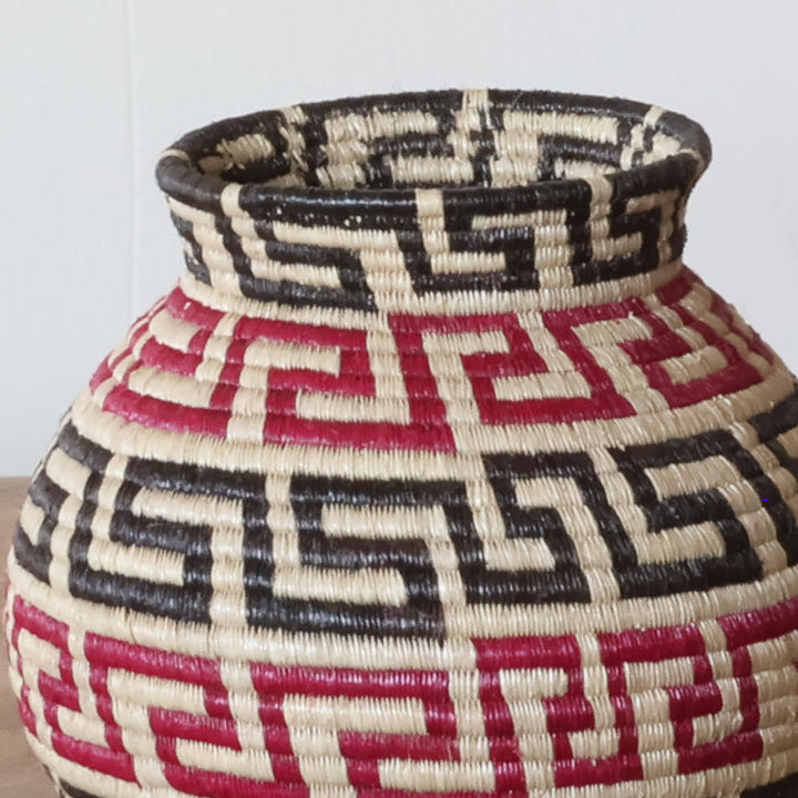 Wounaan Labyrinth Form Basket - Handmade Panama Art