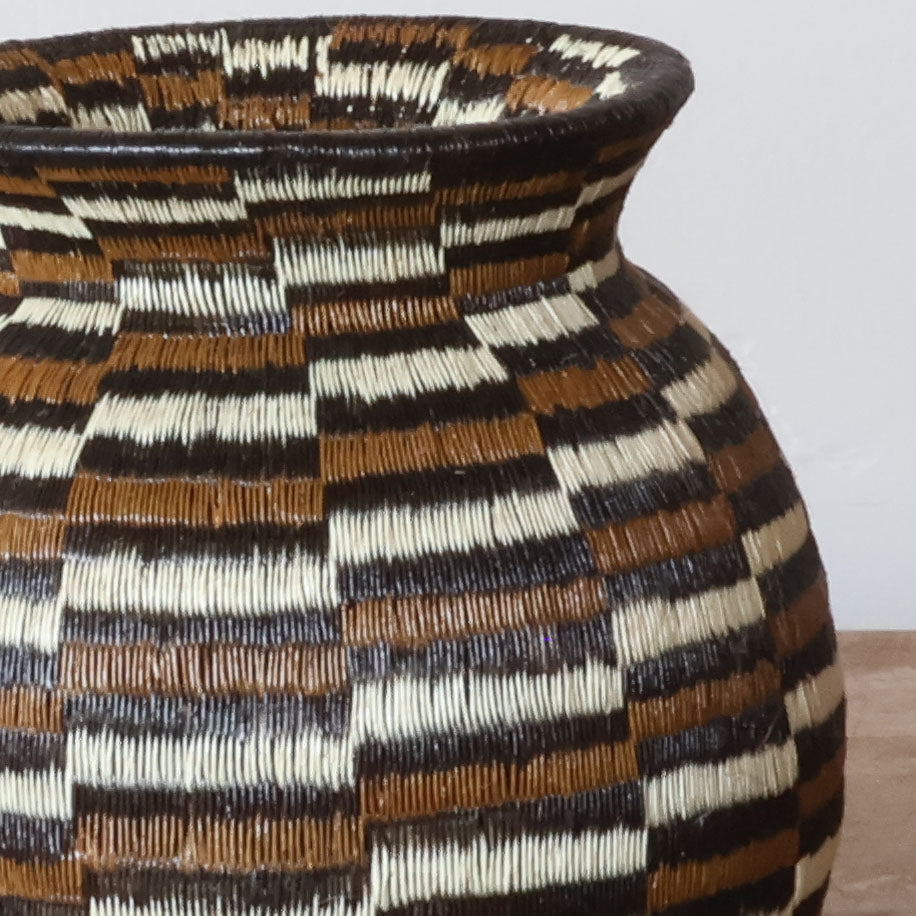 Mini Checkered Field Woven Basket | Handmade Decorative Art