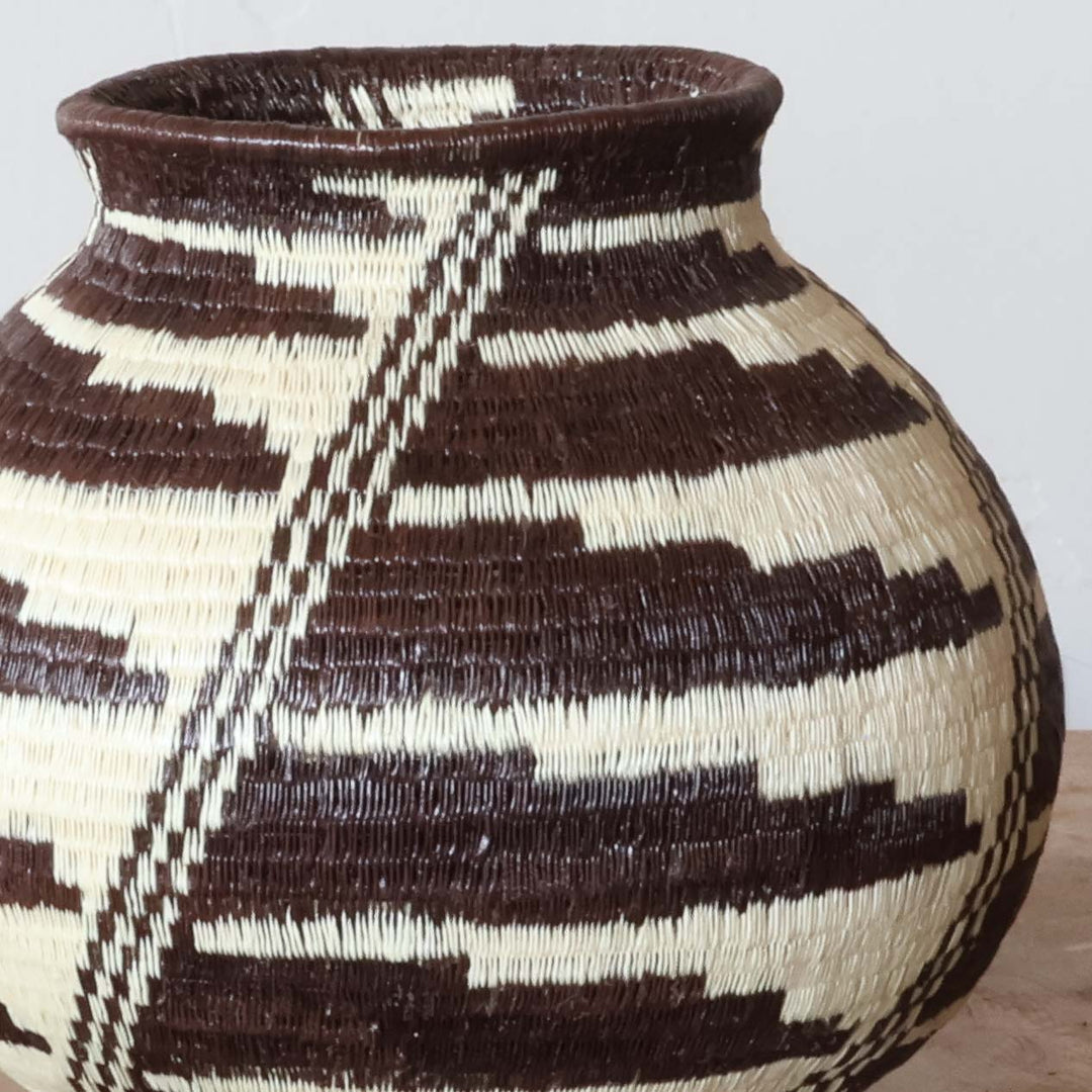 Diagonal Ridge Lines Mini Woven Basket - Handmade Panama Art