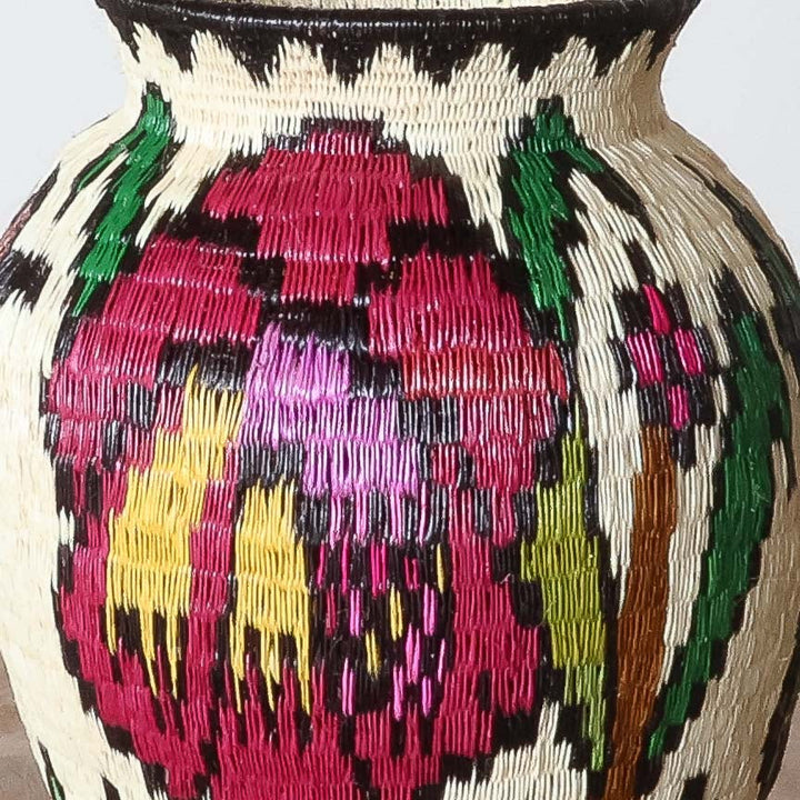 Garden Bloom - Panama Wounaan Basket detail
