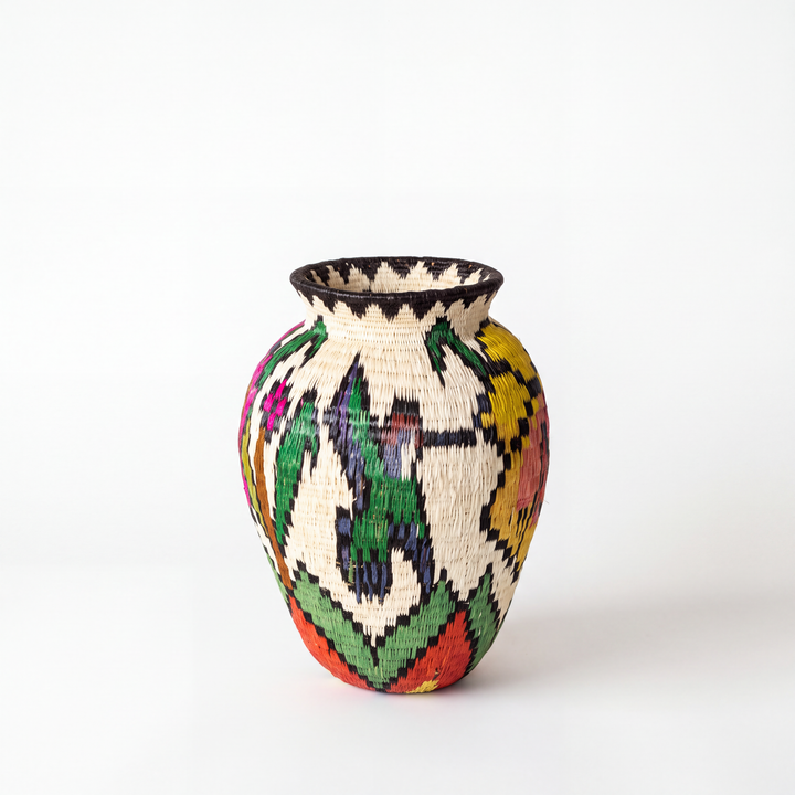 Garden Bloom - Panama Wounaan Basket