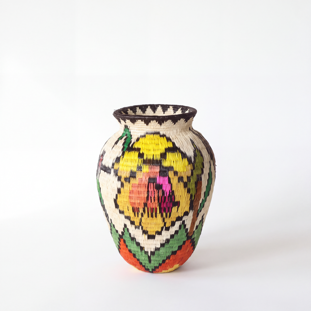 Garden Bloom - Panama Wounaan Basket