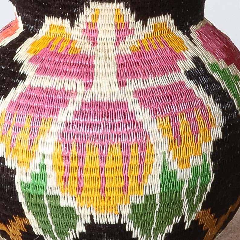Floral Ring - Panama Wounaan Basket detail