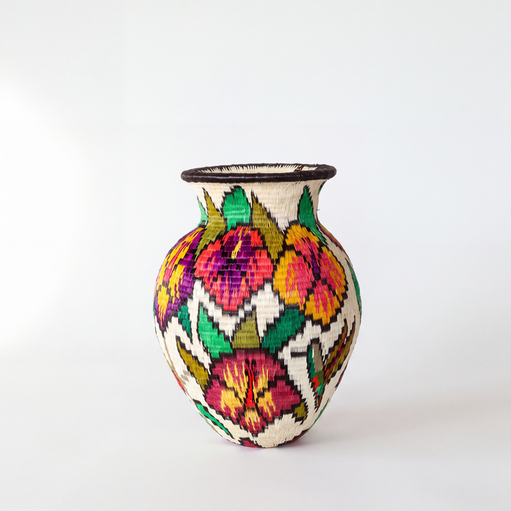 Full Bloom - Panama Wounaan Basket