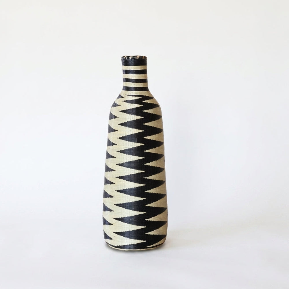 Nyanza bottle basket with black and cream sawtooth pattern, alternate angle on white