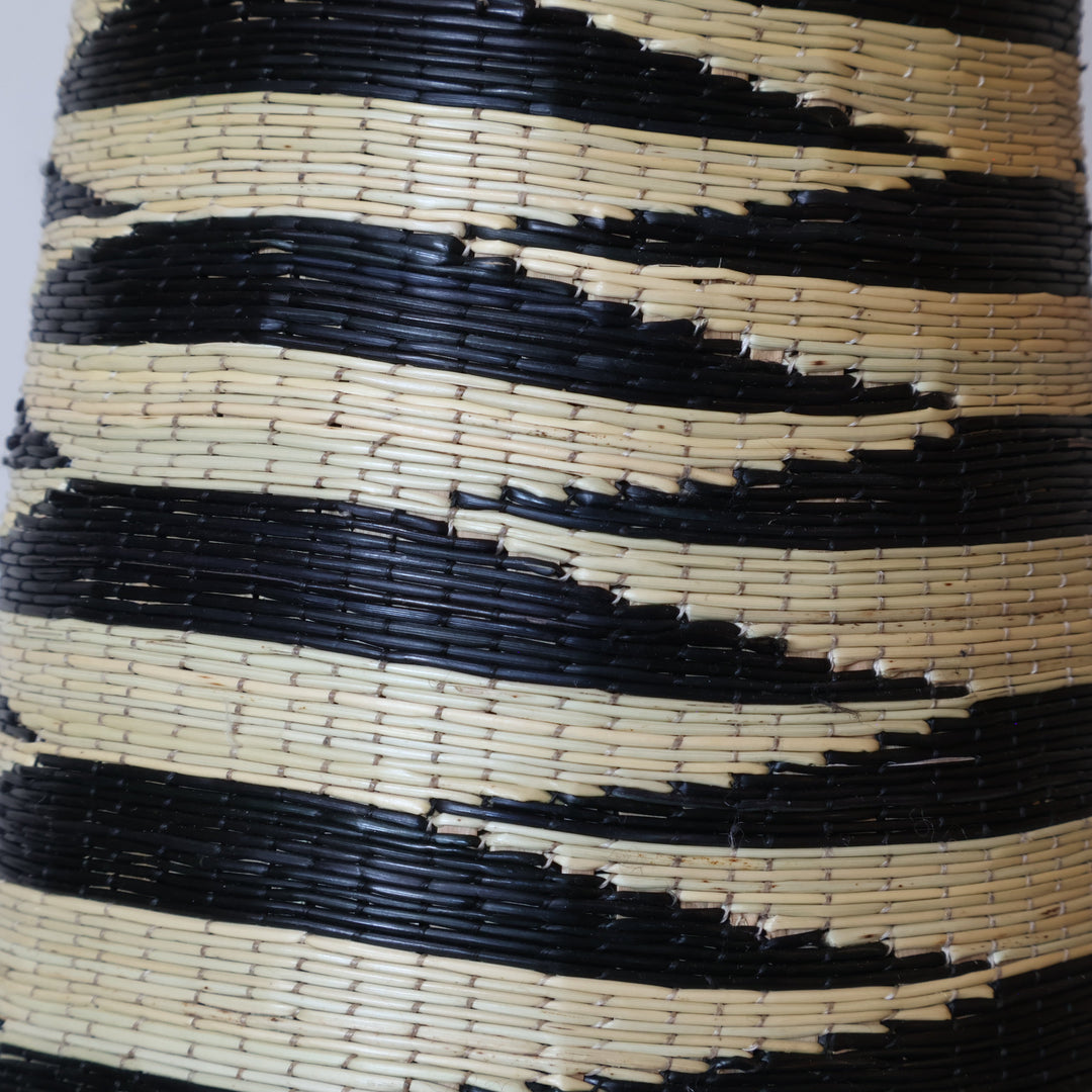 Close detail of the ripple bands on the tower basket