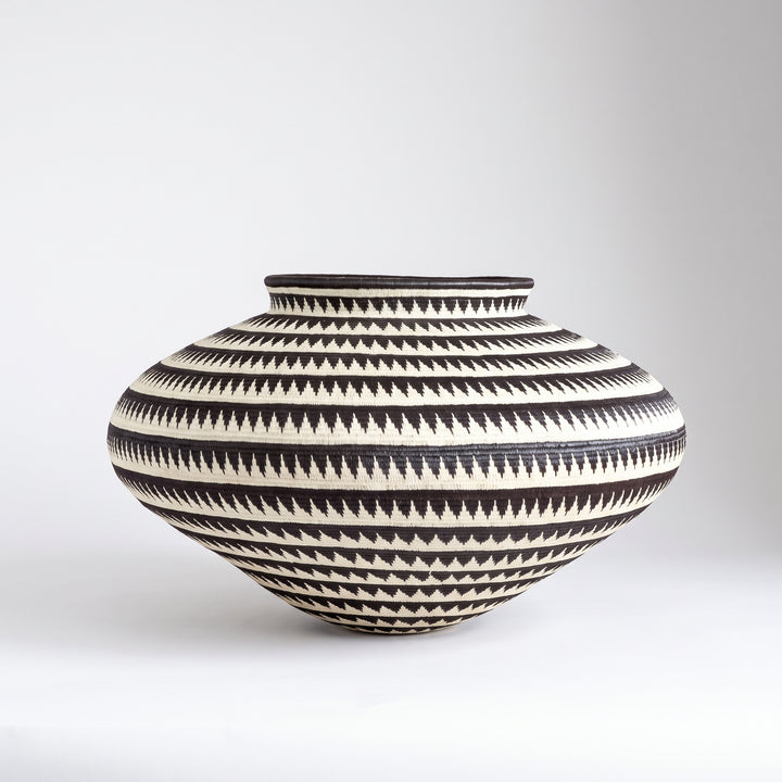 Triangle Rows - Panama Wounaan Basket