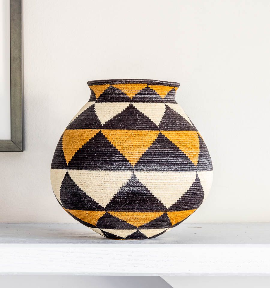 Wide Black Brown Triangles Basket – geometric motif – woven basket – baskets – handwoven in Panama