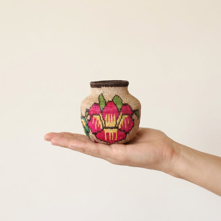 Floral Crest Wounaan Basket - Handwoven Decorative Art