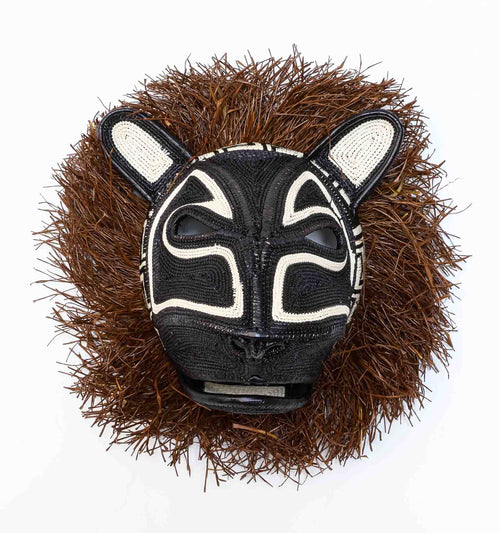Nocturne Cat Mask, 11" woven art by Embera weaver Felicinda Guaynora, Panama palm fiber feline mask in black and ivory with palm fiber mane.