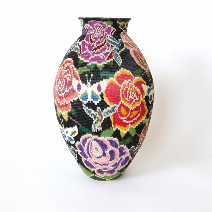 Floral on black hosig di basket, fourth view