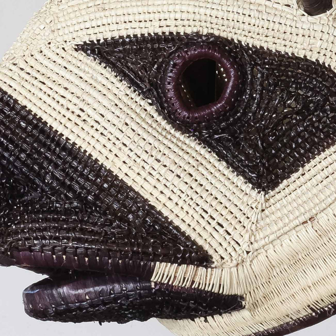 Bandit Pup - Emberá Woven Figure detail