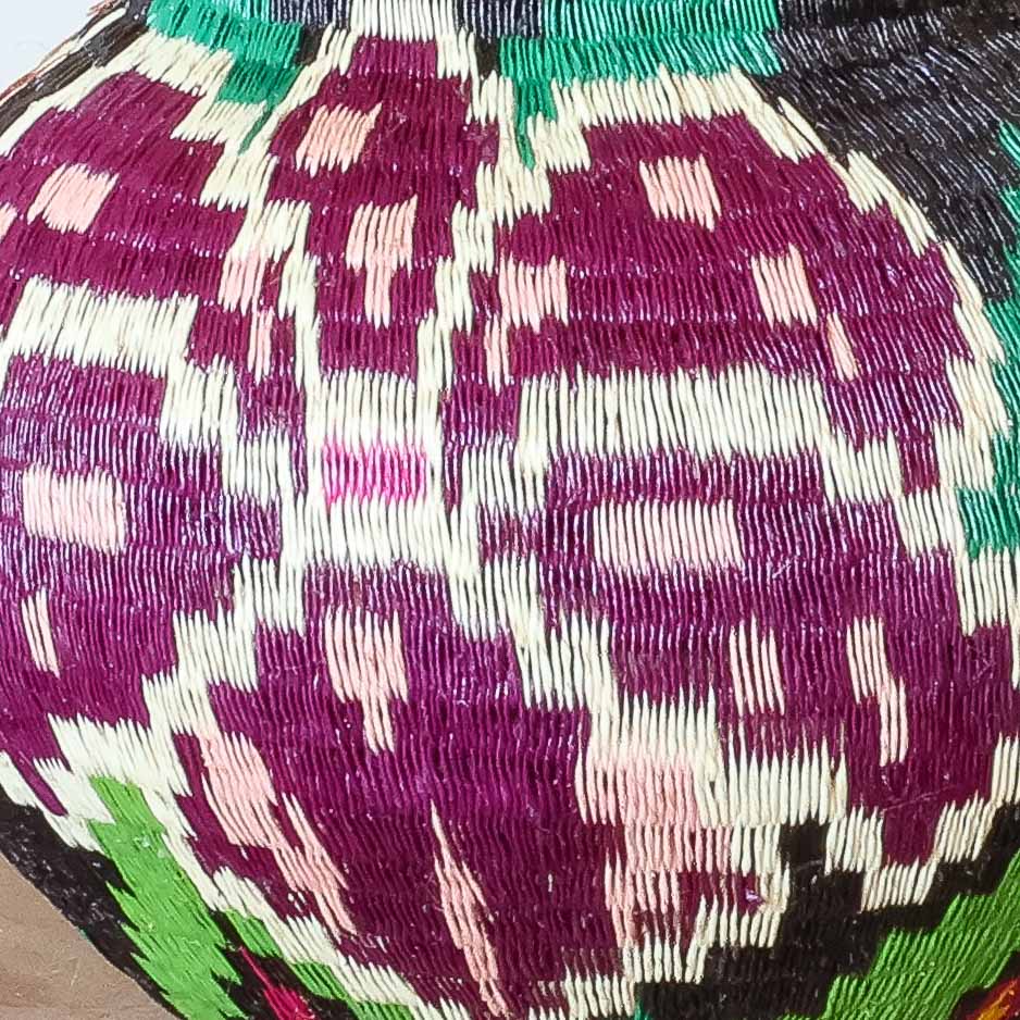 Mini Floral II - Panama Wounaan Basket detail