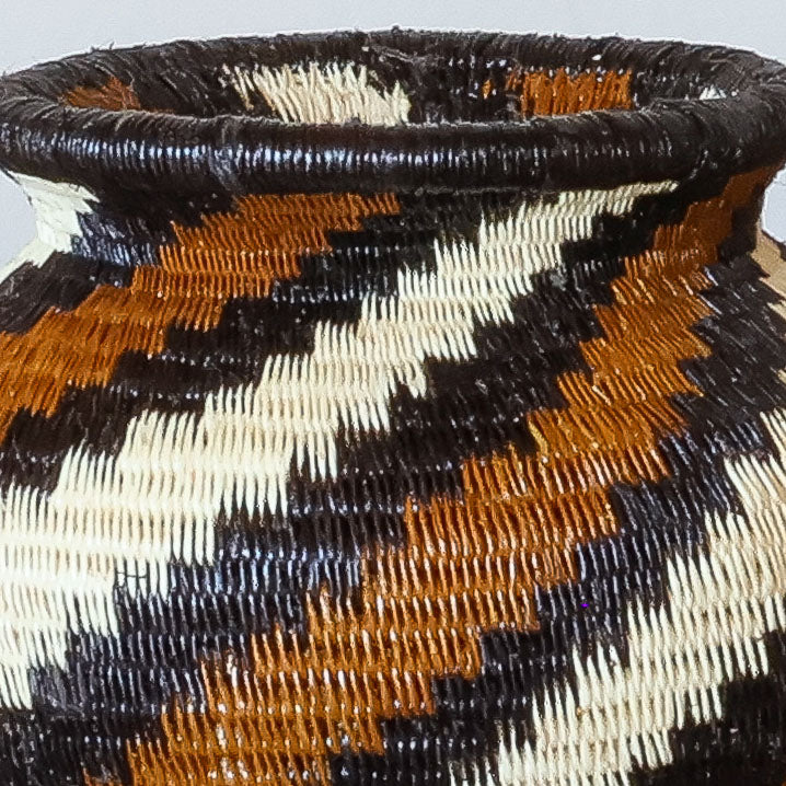 Copper Spiral Mini - Panama Wounaan Basket detail