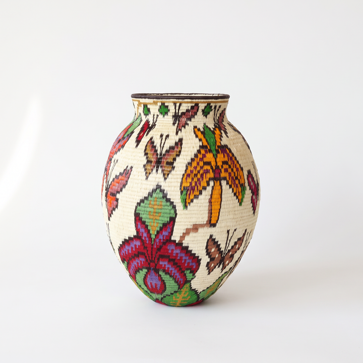 Floral Hummingbird II - Panama Wounaan Basket