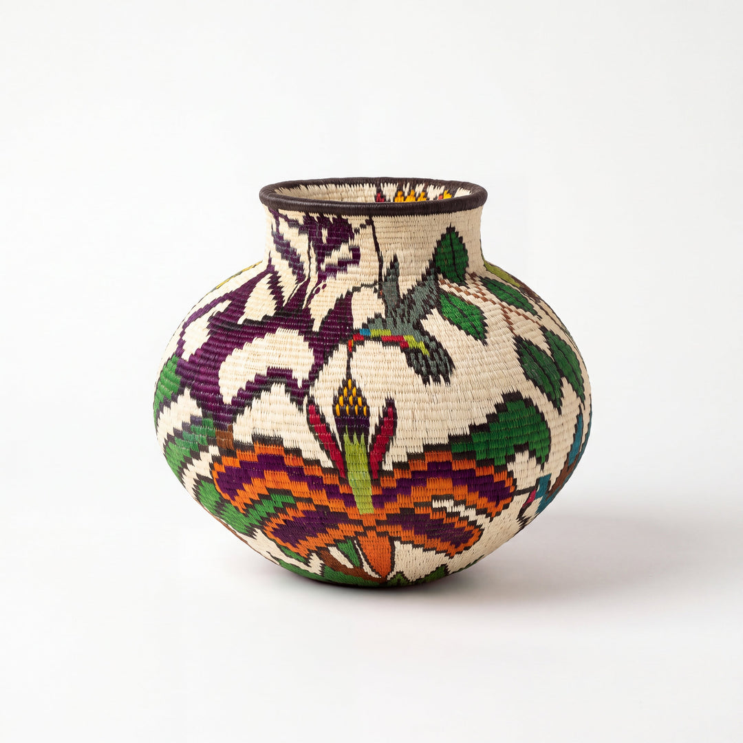 Floral Hummingbird III - Panama Wounaan Basket
