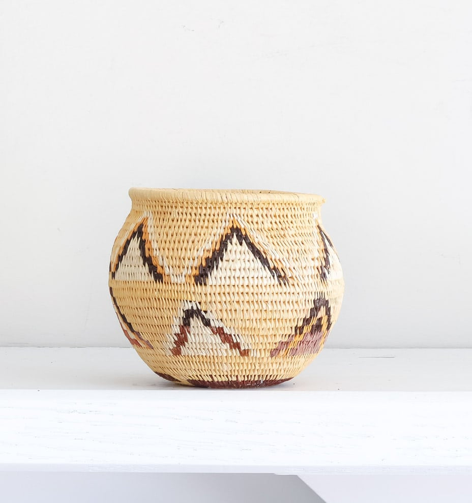 Vintage Yellow Lined Triangles – geometric motif – woven basket – baskets – handwoven in Panama