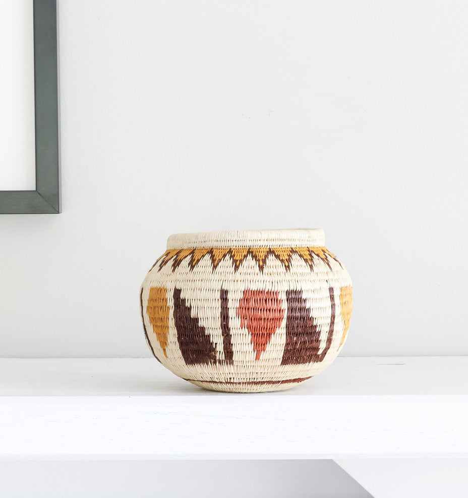 Vintage Crimson Brown Cultural – geometric motif – woven basket – baskets – handwoven in Panama