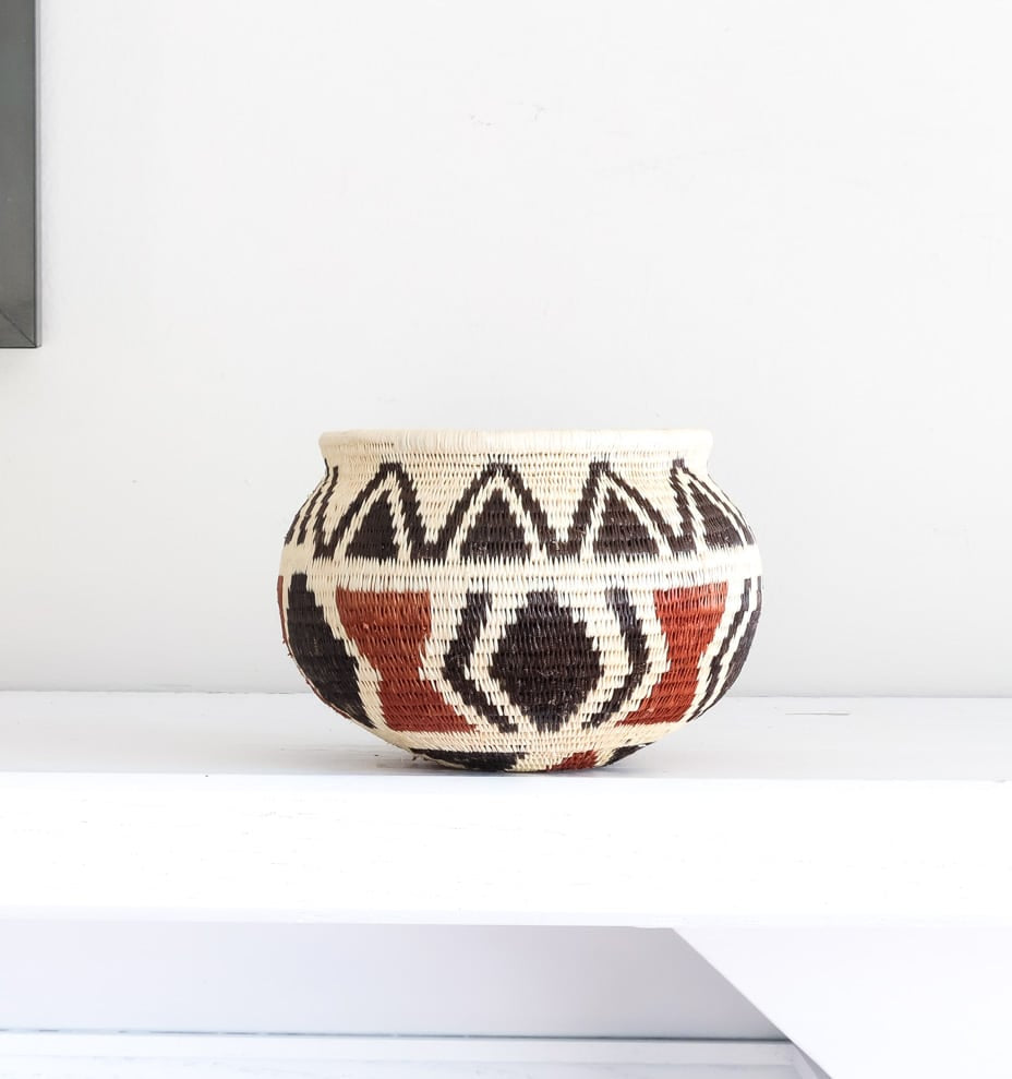 Vintage Lined Black Triangles – geometric motif – woven basket – baskets – handwoven in Panama