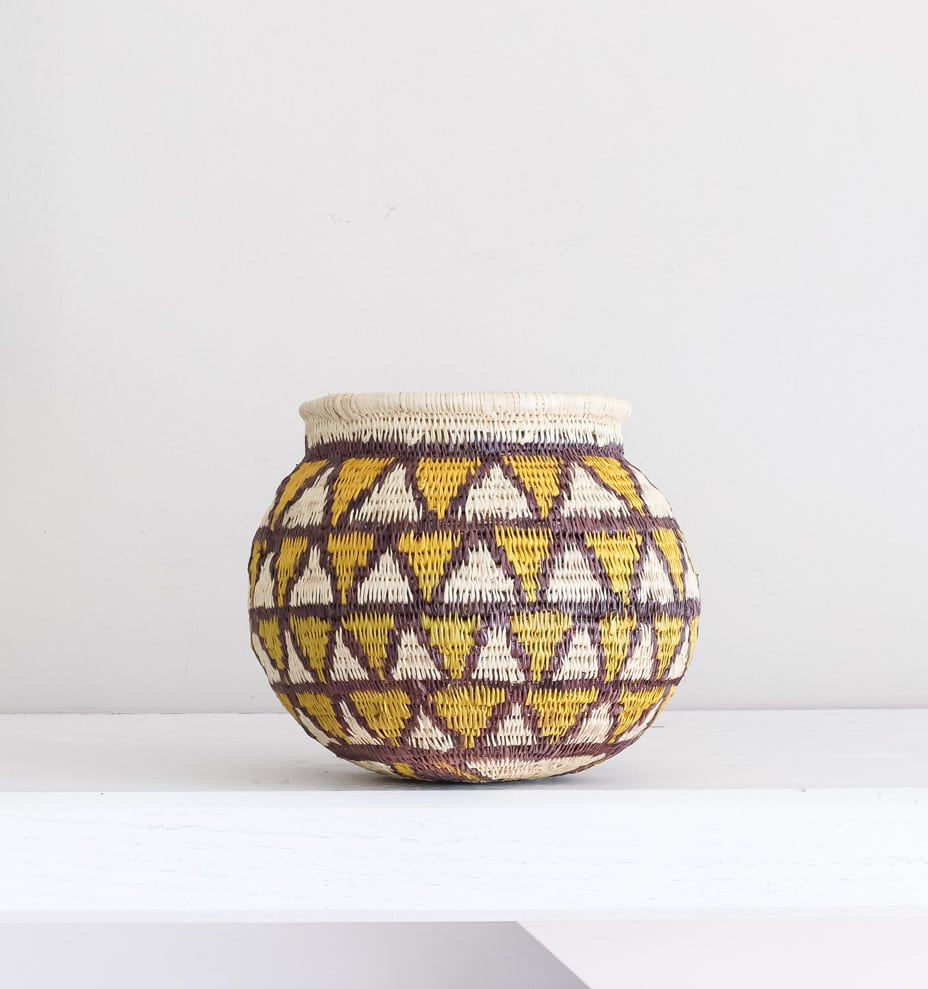 Vintage Golden Diamonds – geometric motif – woven basket – baskets – handwoven in Panama