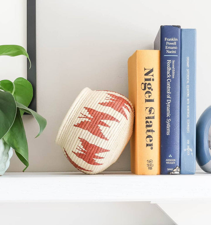 Vintage Sombra Woven Basket