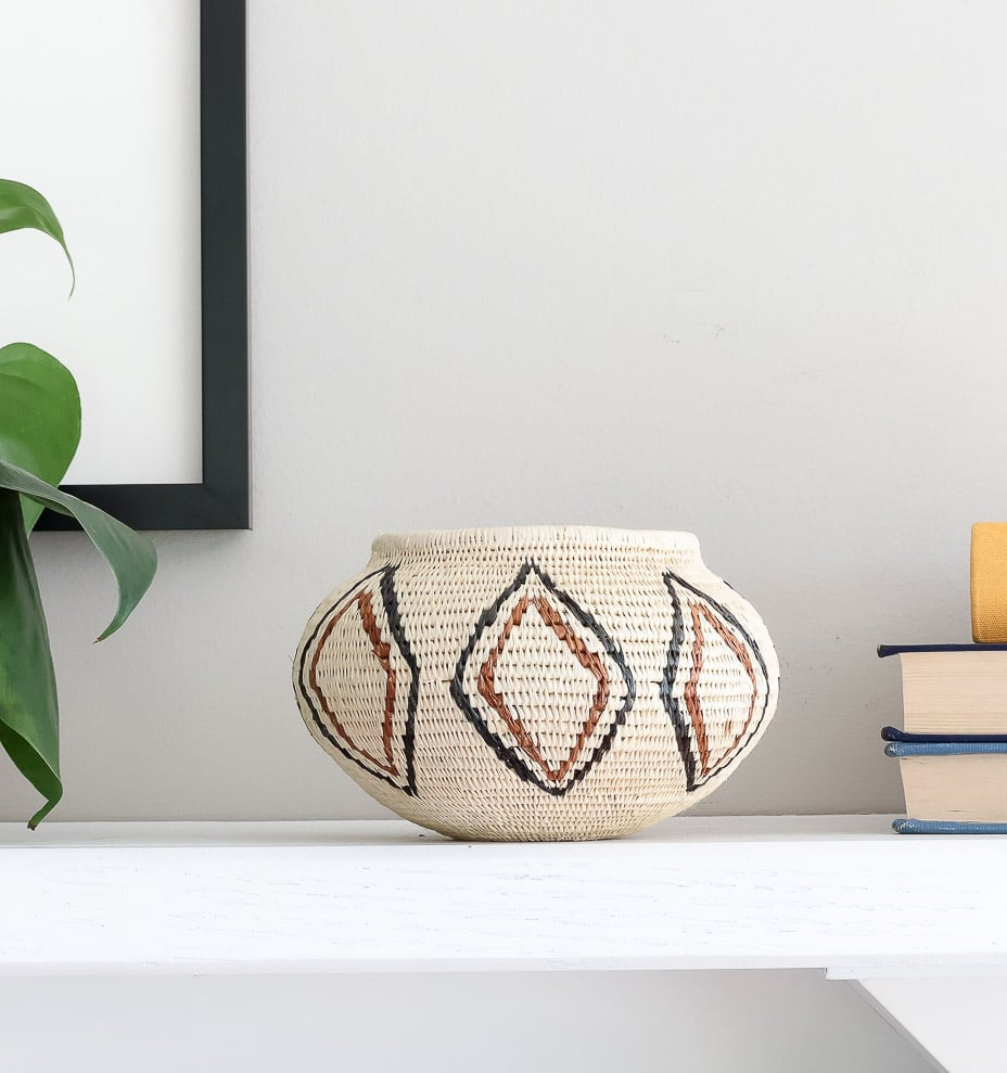 Vintage Lined Diamonds – geometric motif – woven basket – baskets – handwoven in Panama
