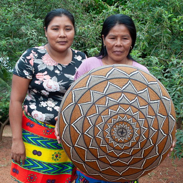 Celmira Chocho, the weaver who made this piece